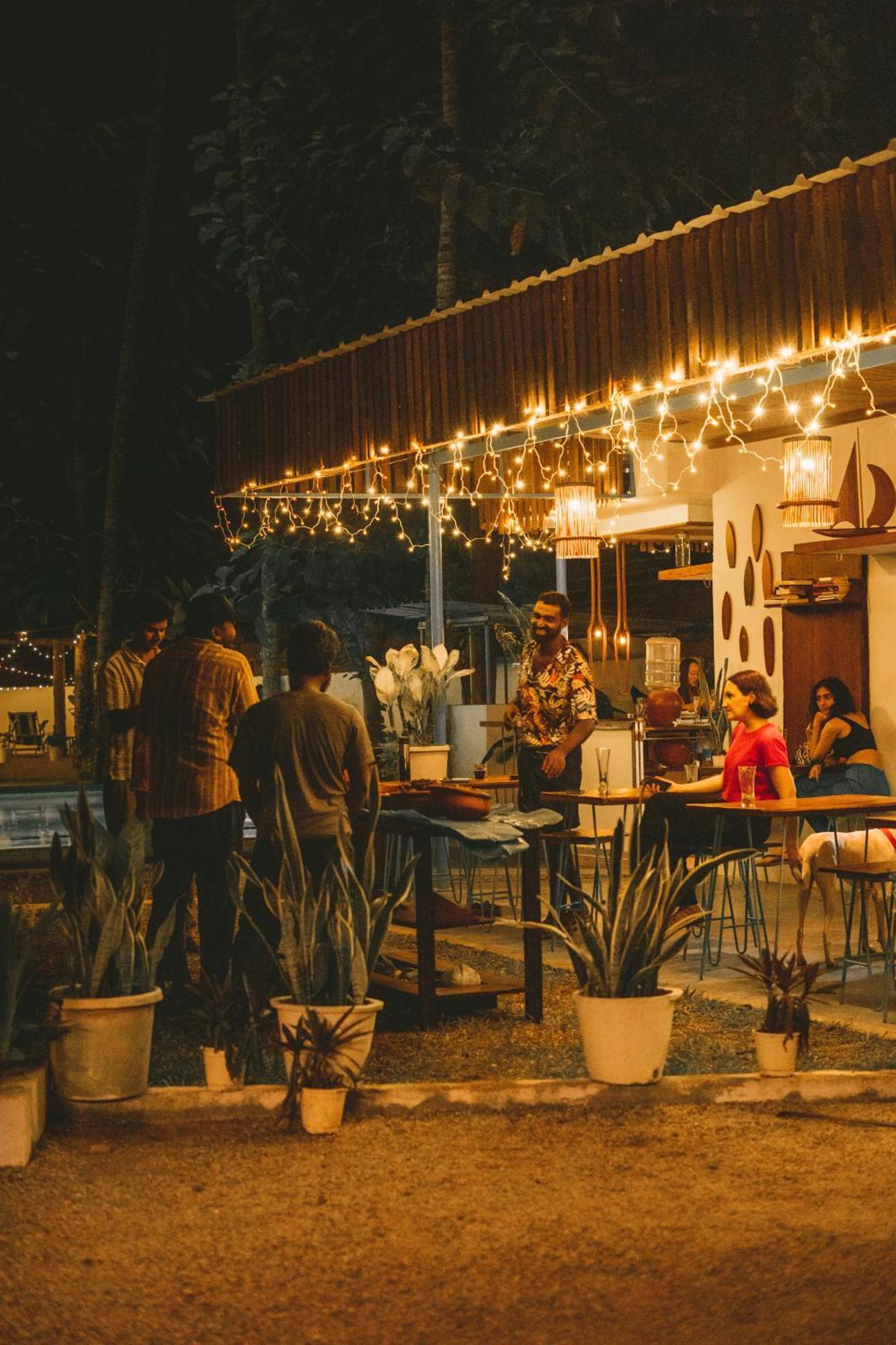 Paddlecult Surf Retreat Panzió Varkala Kültér fotó
