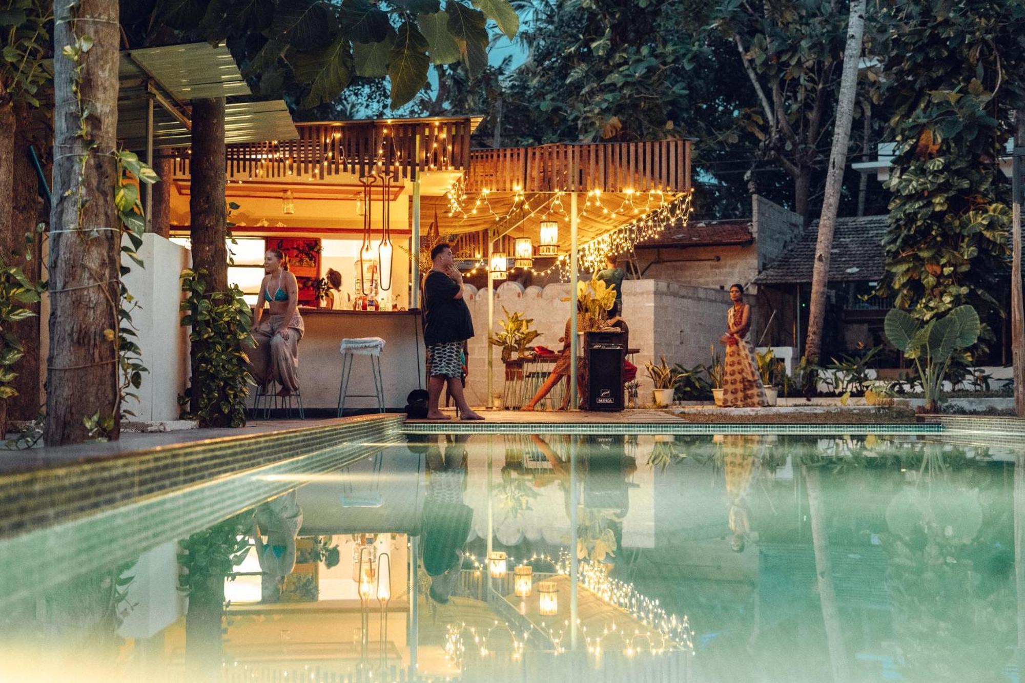 Paddlecult Surf Retreat Panzió Varkala Kültér fotó