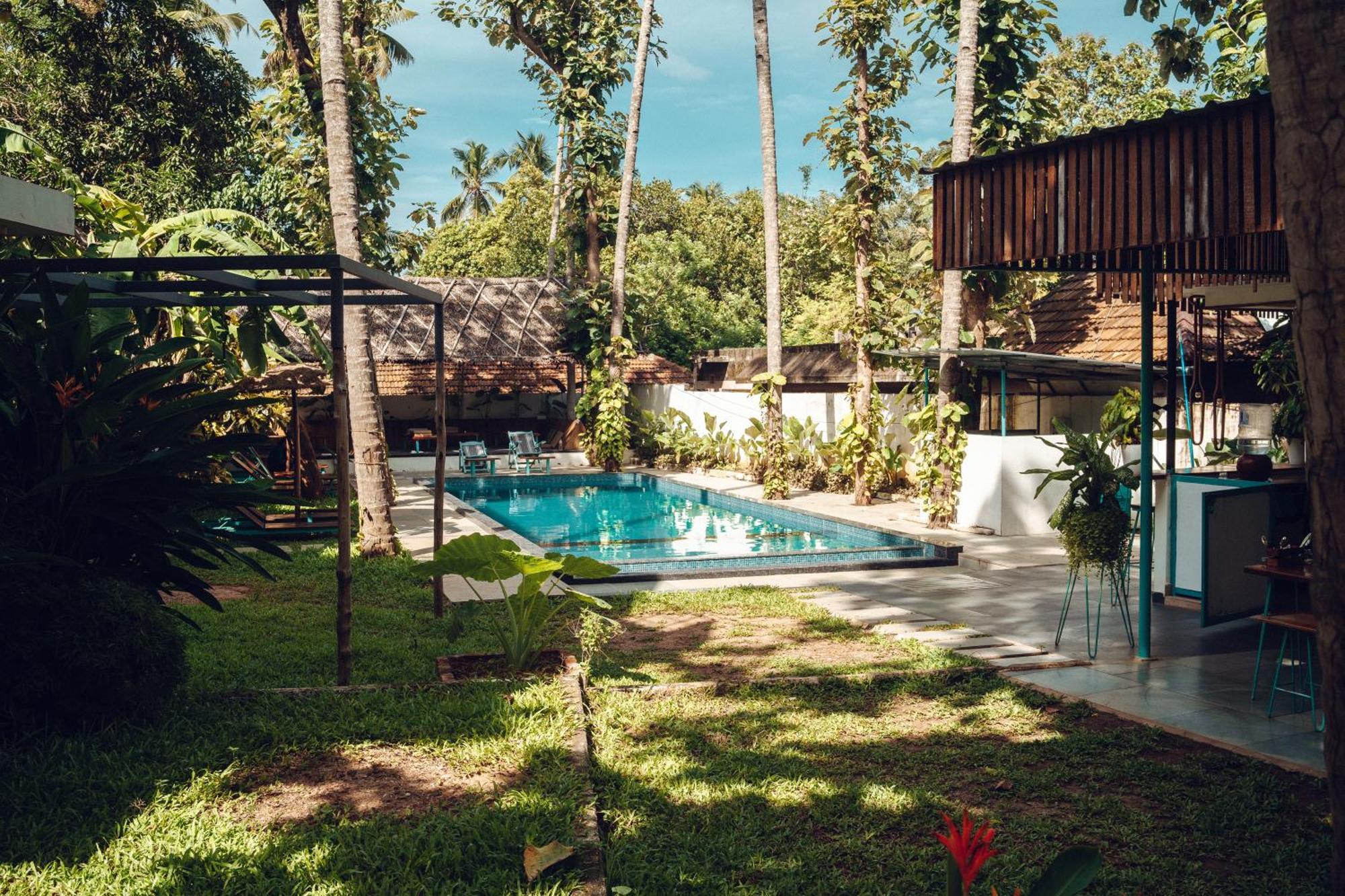 Paddlecult Surf Retreat Panzió Varkala Kültér fotó